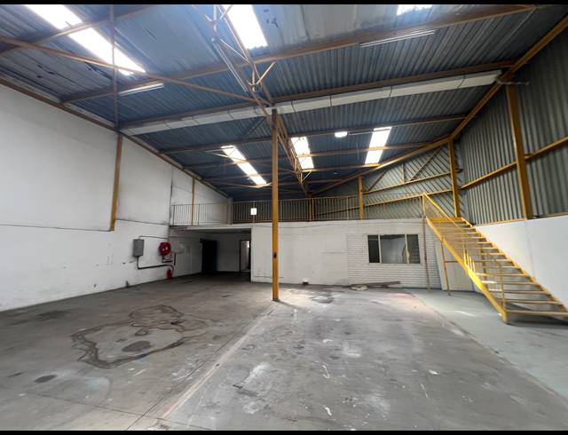 361M² WAREHOUSE TO LET IN KYA SANDS